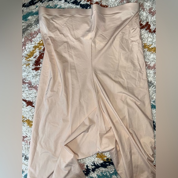 Spanx - Picture 2 of 4